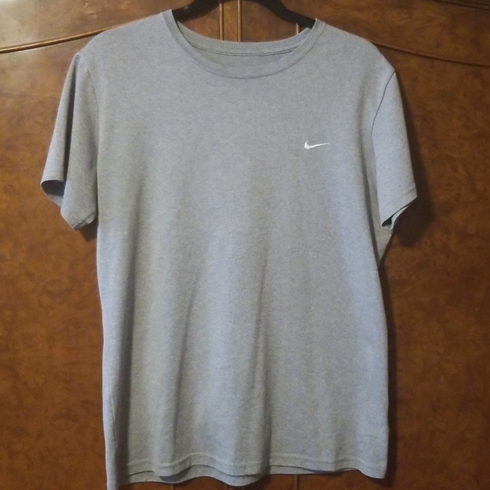 Nike dri-fit women's tee